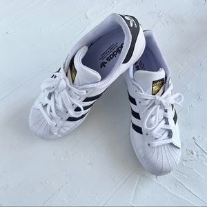 adidas Originals Women's Superstar Black and White Shoes Size 7
